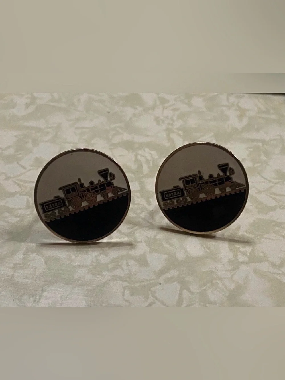 Vintage Enamel V & T Rail Road Train Gold Tone Cuff Links #9020 💎